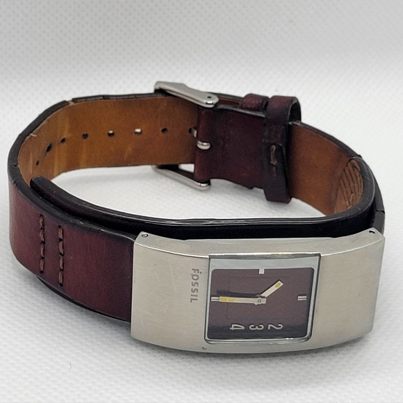 FOSSIL Watch - Picture 1 of 12